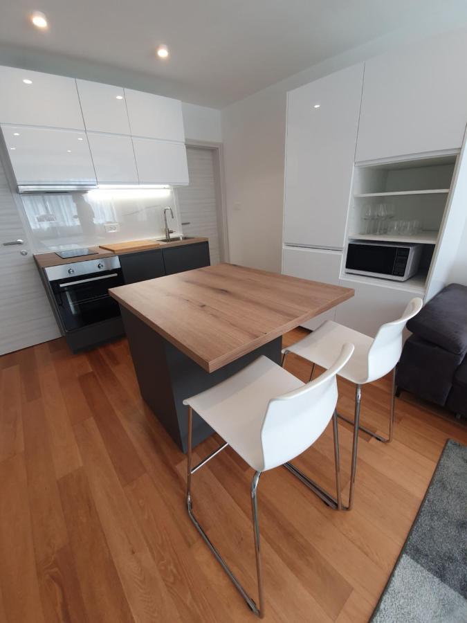 Apartman Leona 4*, Kantrida Rijeka Exterior foto