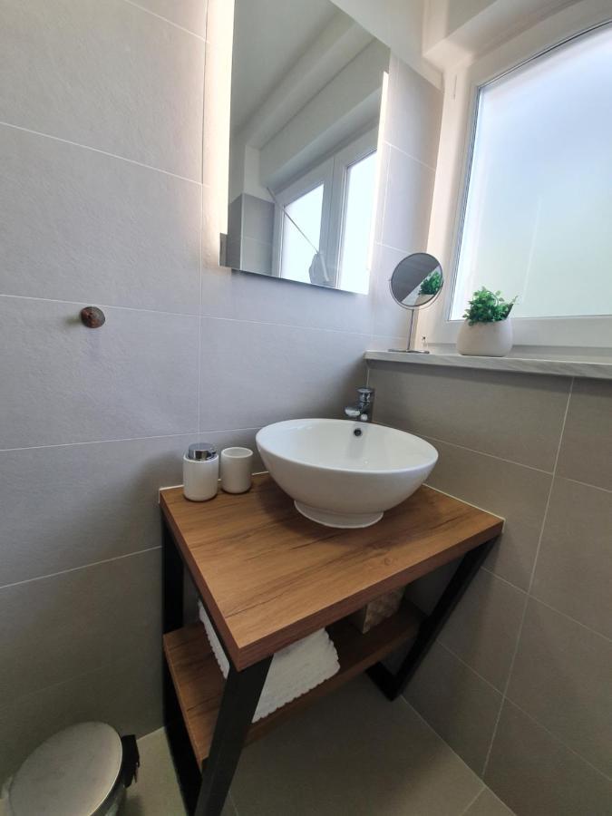 Apartman Leona 4*, Kantrida Rijeka Exterior foto